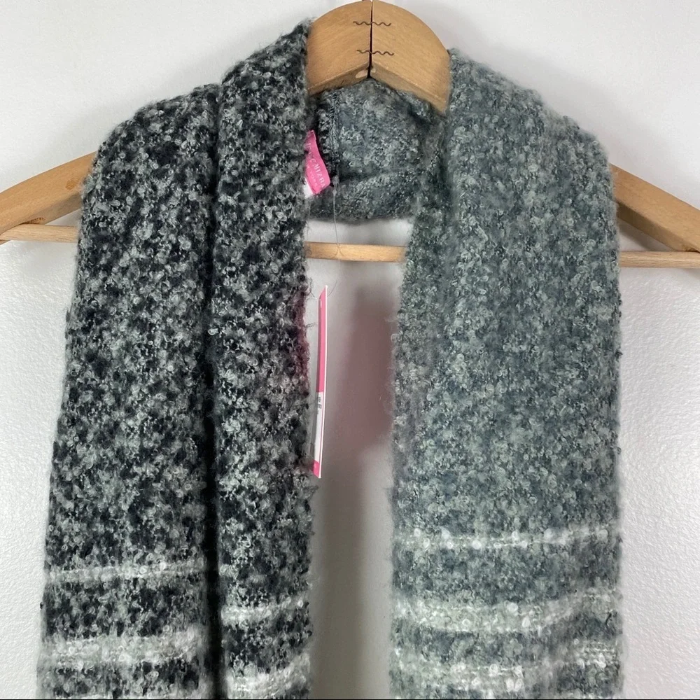 Isaac Mizrahi | Marled Boucle Eternity Scarf